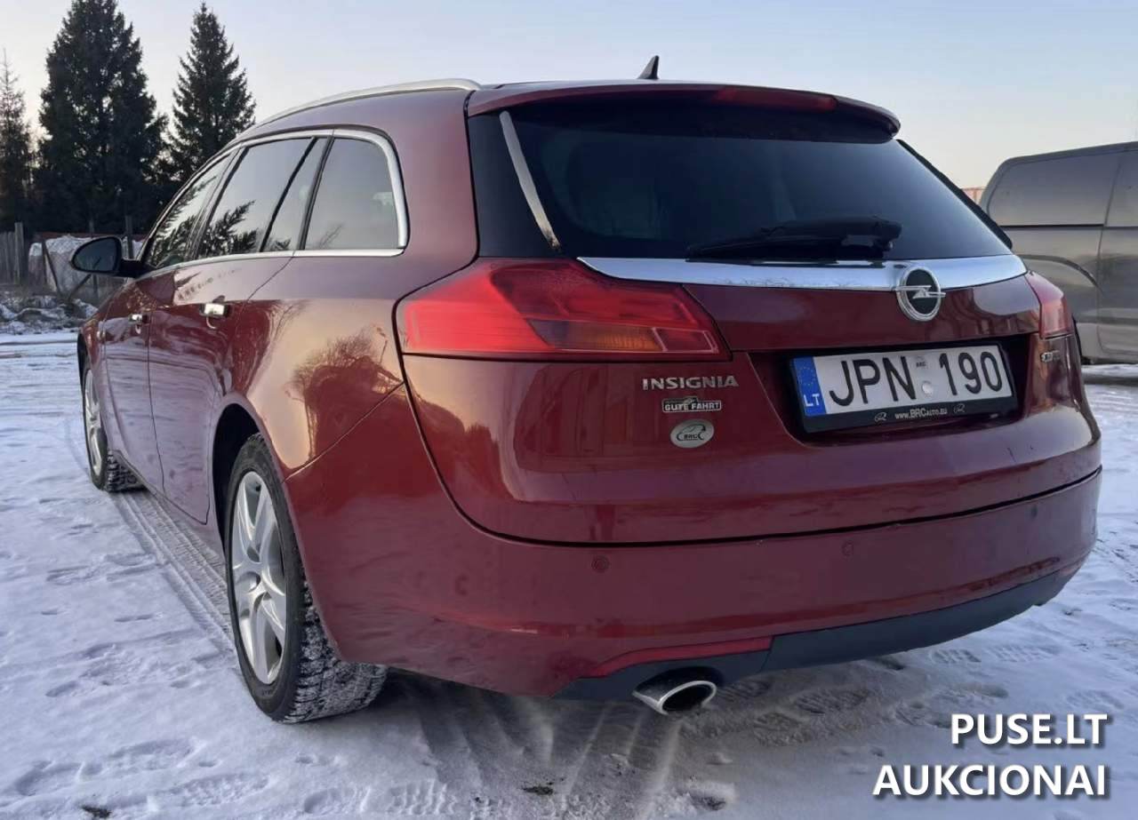 OPEL INSIGNIA SPORTS TOURER Lengvasis automobilis 2