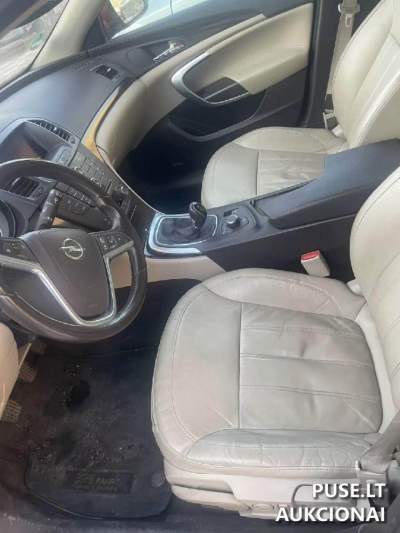 Dyzelinis Opel Insignia 2009m. 118kW universalas aukcione 800 EUR
