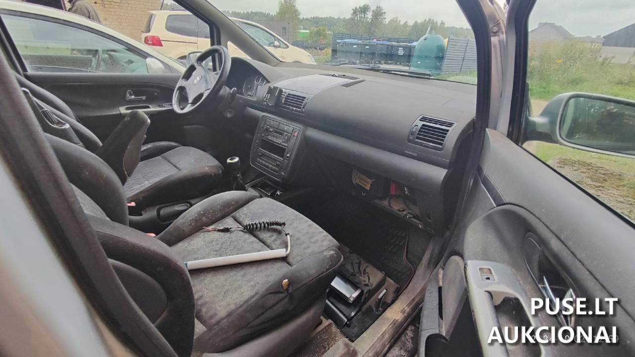 Seat Alhambra Lengvasis automobilis 1
