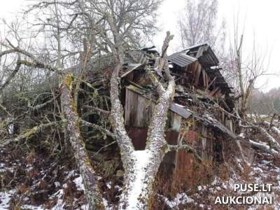 Parduodamas gyvenamasis namas su ūkiniais pastatais ir 0.15 ha sklypu Švenčionių r., Melagėnų k. 4900 EUR