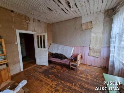 Parduodamas gyvenamasis namas Plungės r. Stalgėnų k. 310 kv.m su 1/1 dalimi už 11949 EUR