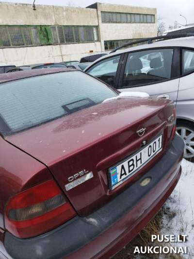 10 vnt. lengvųjų automobilių metalo laužo komplektas Klaipėdoje nuo 1000 EUR