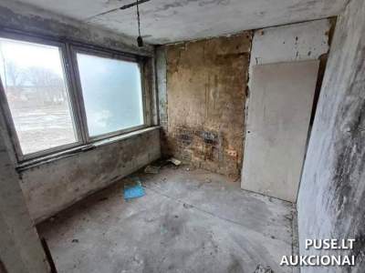 Parduodamas 69.27 kv.m butas Šiaulių rajone, Varputėnuose, pradinė kaina 2800 EUR