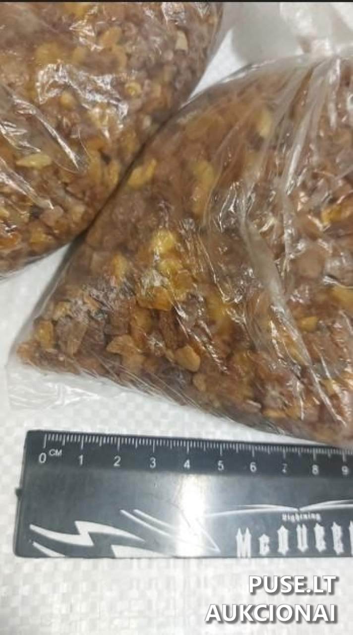 Gintaro žaliava ir įvairus gintaras (viso 77,839  kg.) Kitas turtas 10