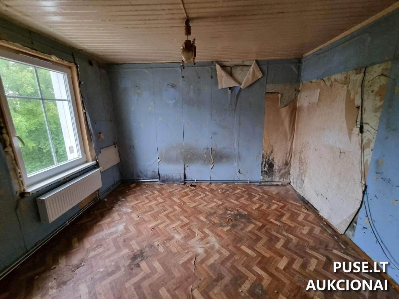 Butas Patalpos/Butai Laisvės al. 9, 90122 Plungė, Lithuania 1