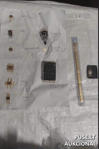 Elektronikos detalių (tranzistorių, relių) siunta 10.2 kg aukcione nuo 2666 EUR Panevėžyje