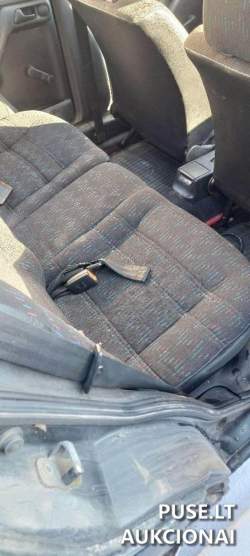 Keleivinis automobilis - VW Golf