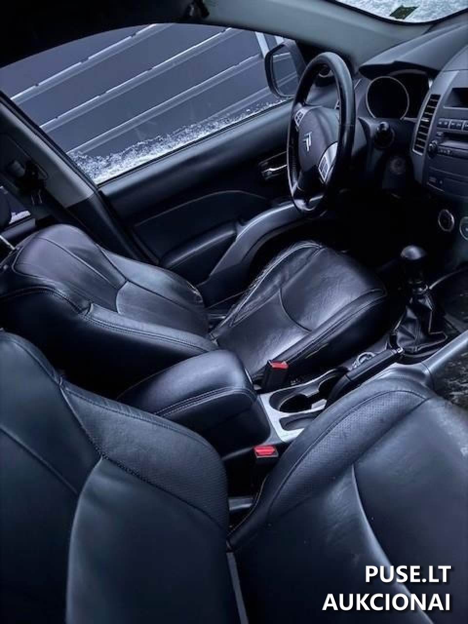 Automobilis Citroen C-Crosser Keleivinis automobilis 1