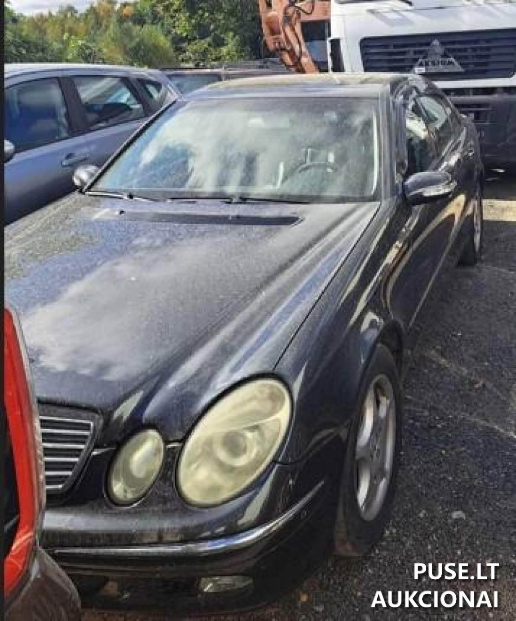 2 transporto priemonės Neklasifikuota 8