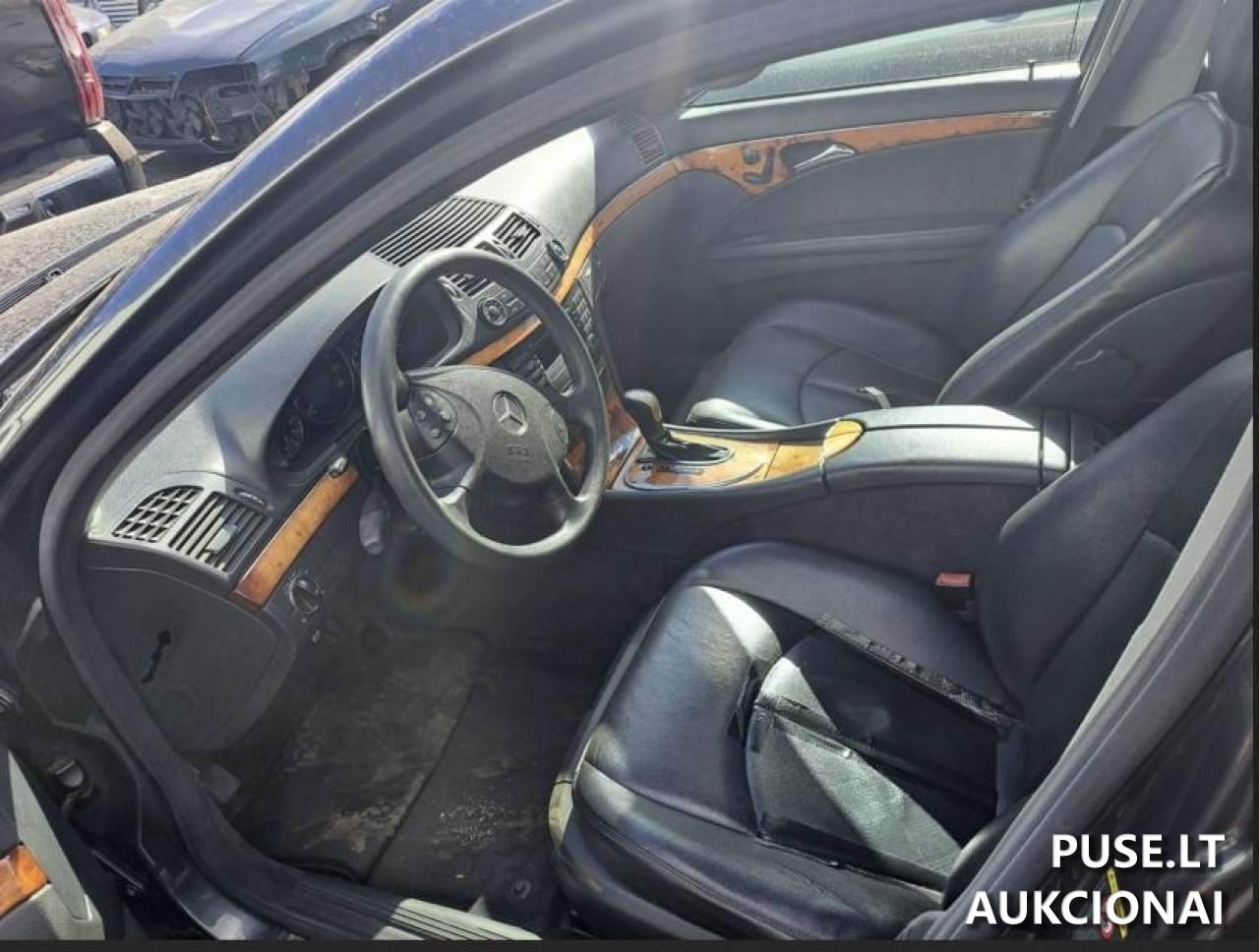 2 transporto priemonės Neklasifikuota 10