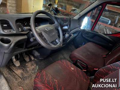 Itraukinys furgonas IVECO DAILY 35S15 2017 m. Šiauliuose pradinė kaina 10000 EUR