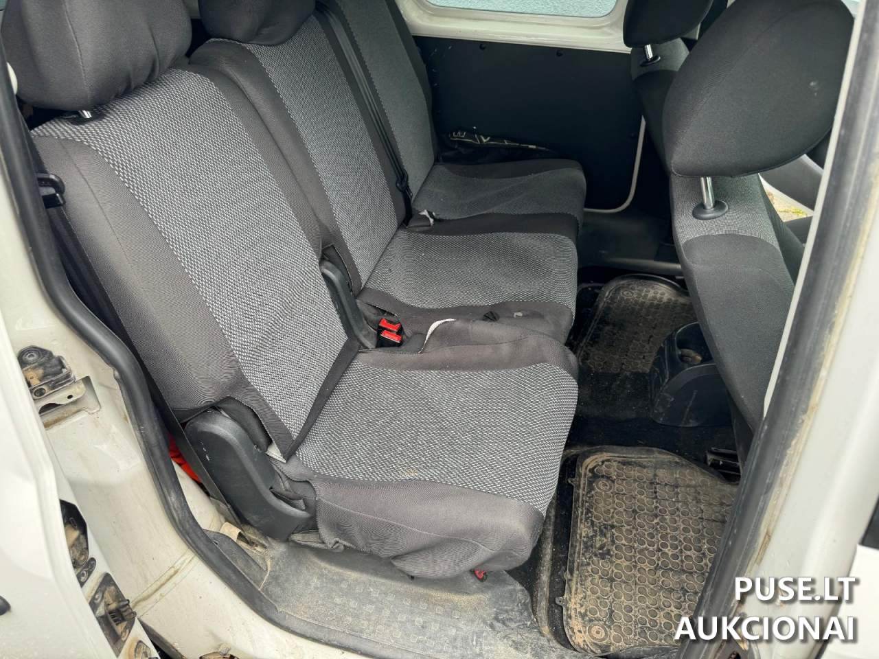 VOLKSWAGEN CADDY Neklasifikuota 4