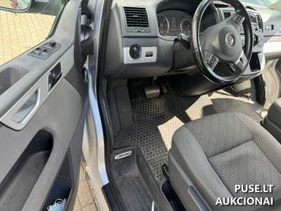 VW Multivan dyzelinis mikroautobusas 2013 m. pradinė kaina 13300 EUR Šiauliuose