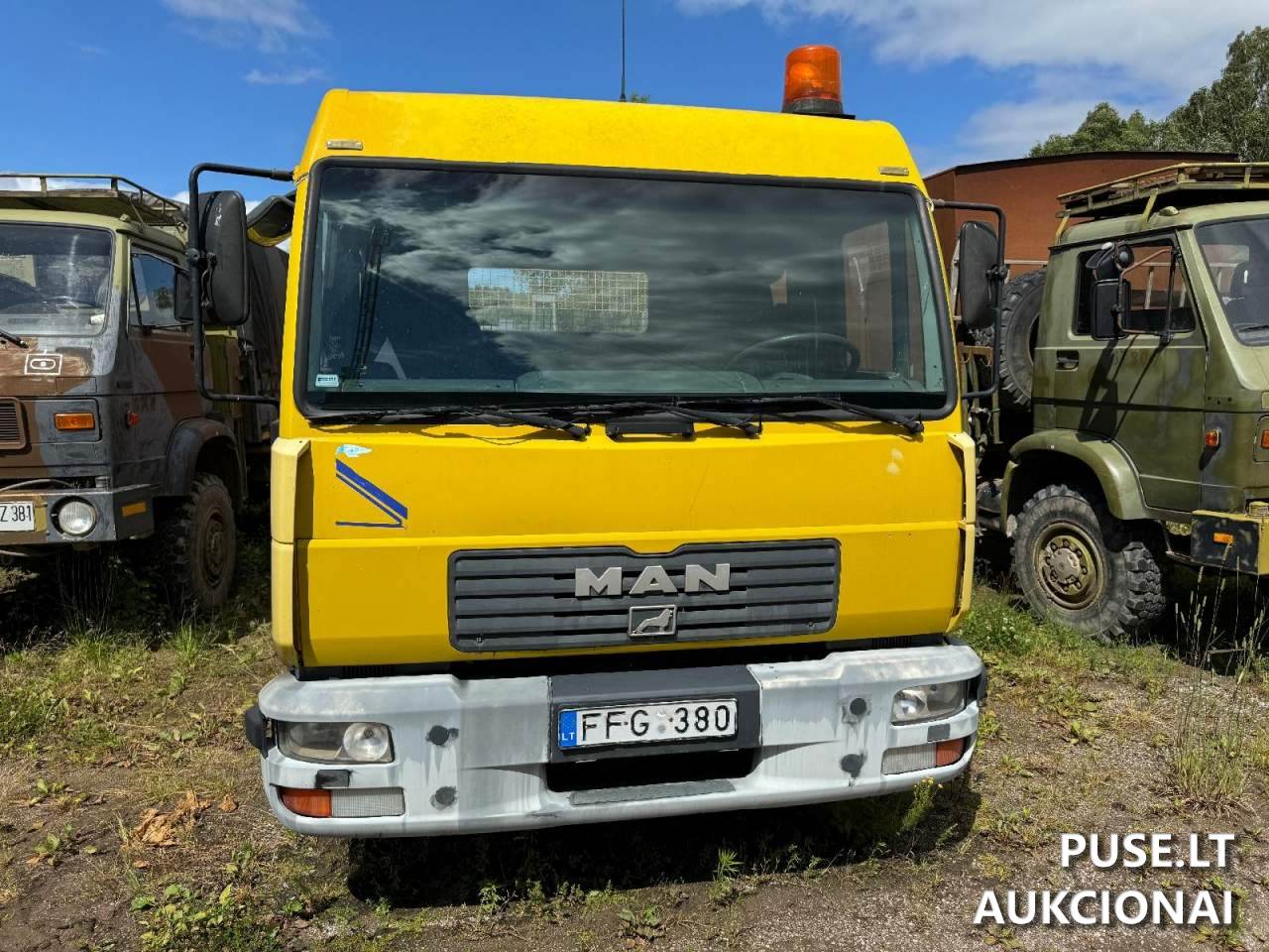 MAN LE 180C Krovininis automobilis nuo 3,5t. iki 12t. 2