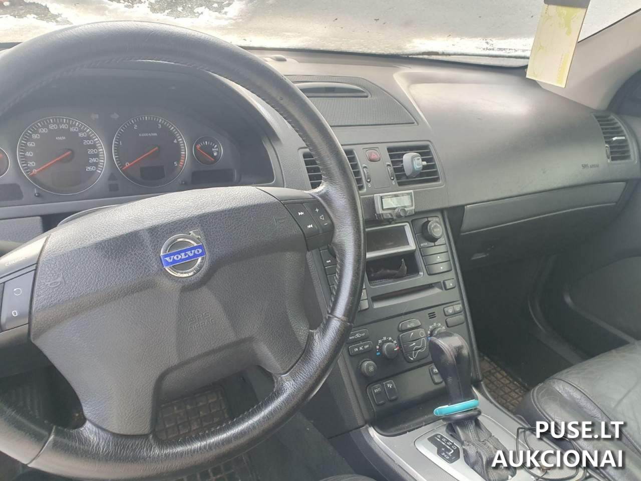 VOLVO XC90 Keleivinis automobilis 7