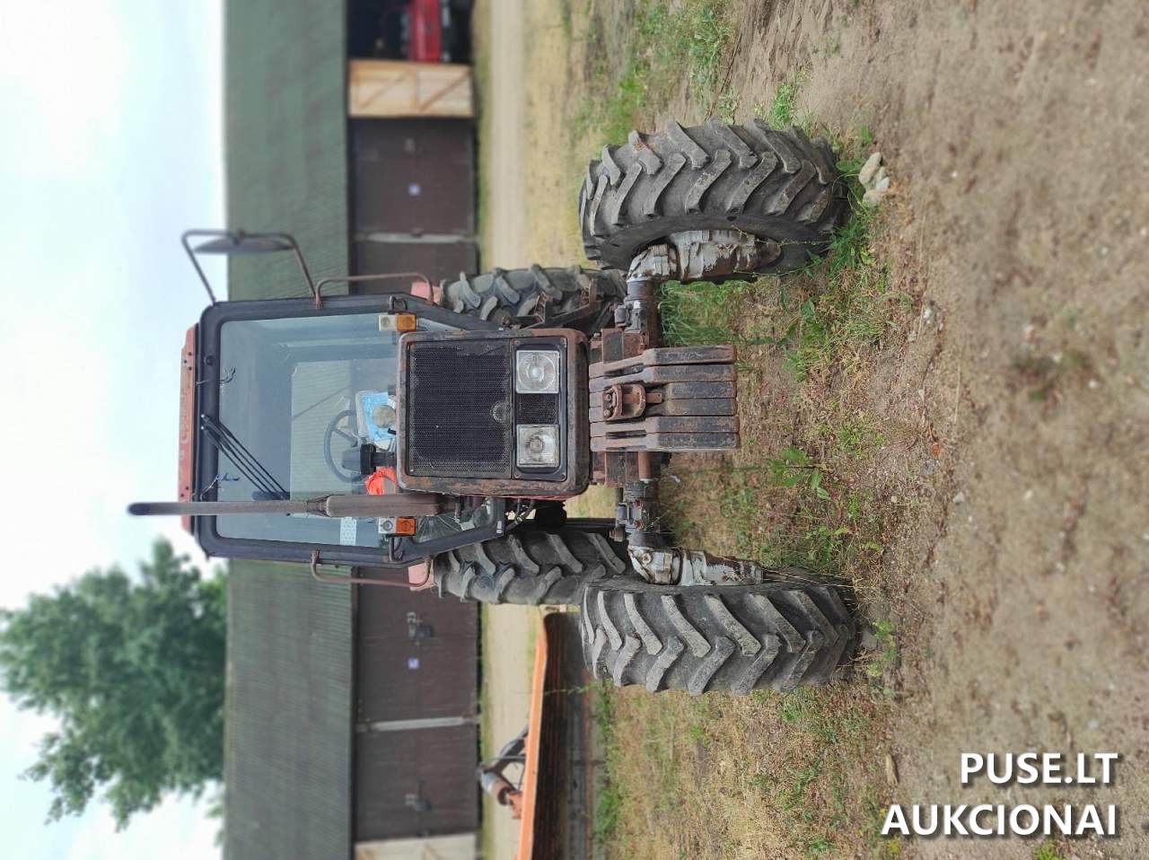 Traktorius Belorus-820 su  kuro zondu  2 vnt. Inv. Nr. 06-02-160   404000004486 Traktoriai, savaeigės mašinos, priekabos, puspriekabės 8