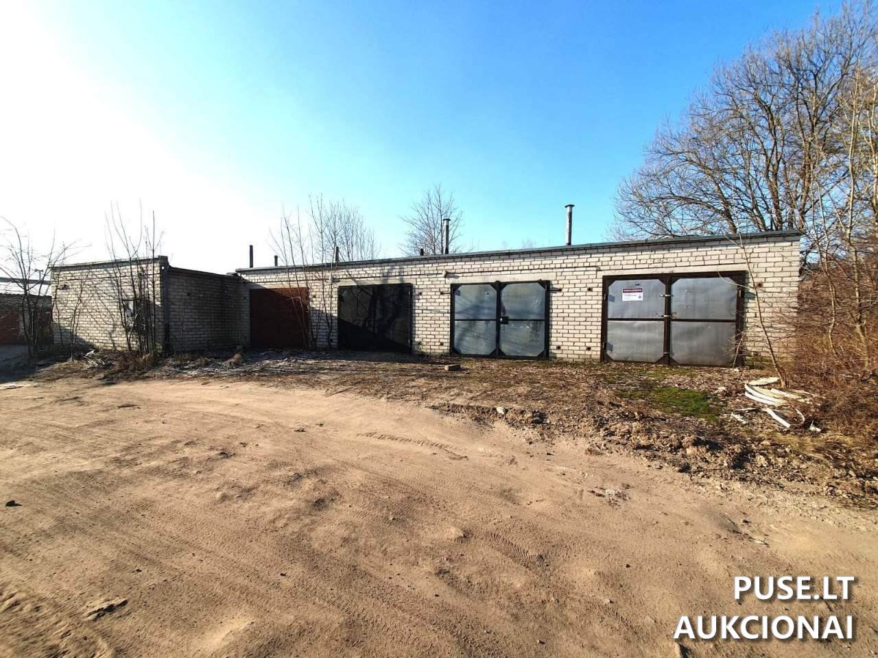 Garažas Patalpos/Butai Plungės g. 45A, 87327 Telšiai, Lithuania 1