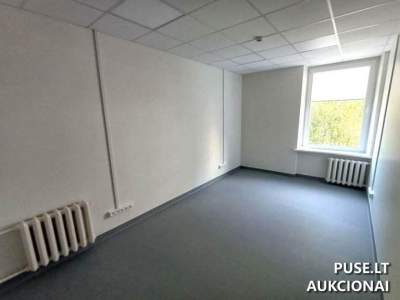 Administracinis pastatas Biržuose, Rotušės g. 25, su 0.0698 ha sklypu, pradinė kaina 130815 EUR