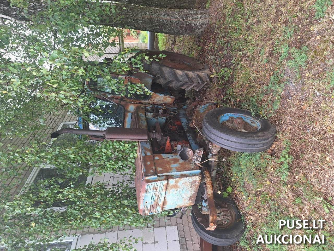 T-40M Traktoriai, savaeigės mašinos, priekabos, puspriekabės 2