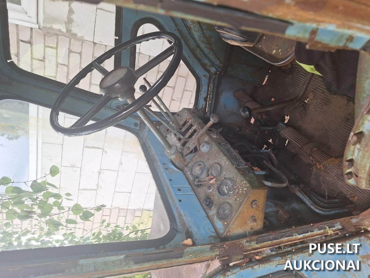 T-40M Traktoriai, savaeigės mašinos, priekabos, puspriekabės 5