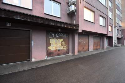 Garažas (boksas) Vilniuje, Antakalnio g. 38, pradinė kaina 34000 EUR