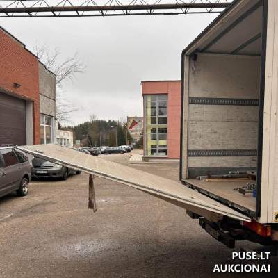 Krovininis automobilis MAN 15.285 (3,5t-12t) Utenoje, pradinė kaina 3000 EUR
