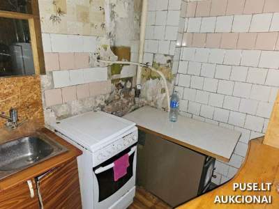 Žemės sklypo dalis ir butas Panevėžyje, Šermukšnių g. 15, pradinė kaina 3796 EUR