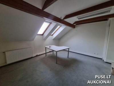 Administracinio pastato dalis Klaipėdos centre, Turgaus g. 27, nuo 216000 EUR