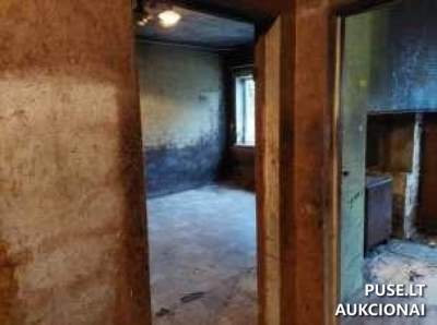 1 kambario buto pardavimas Jonavos rajone Užusalių kaime - pradinė kaina 5590 EUR