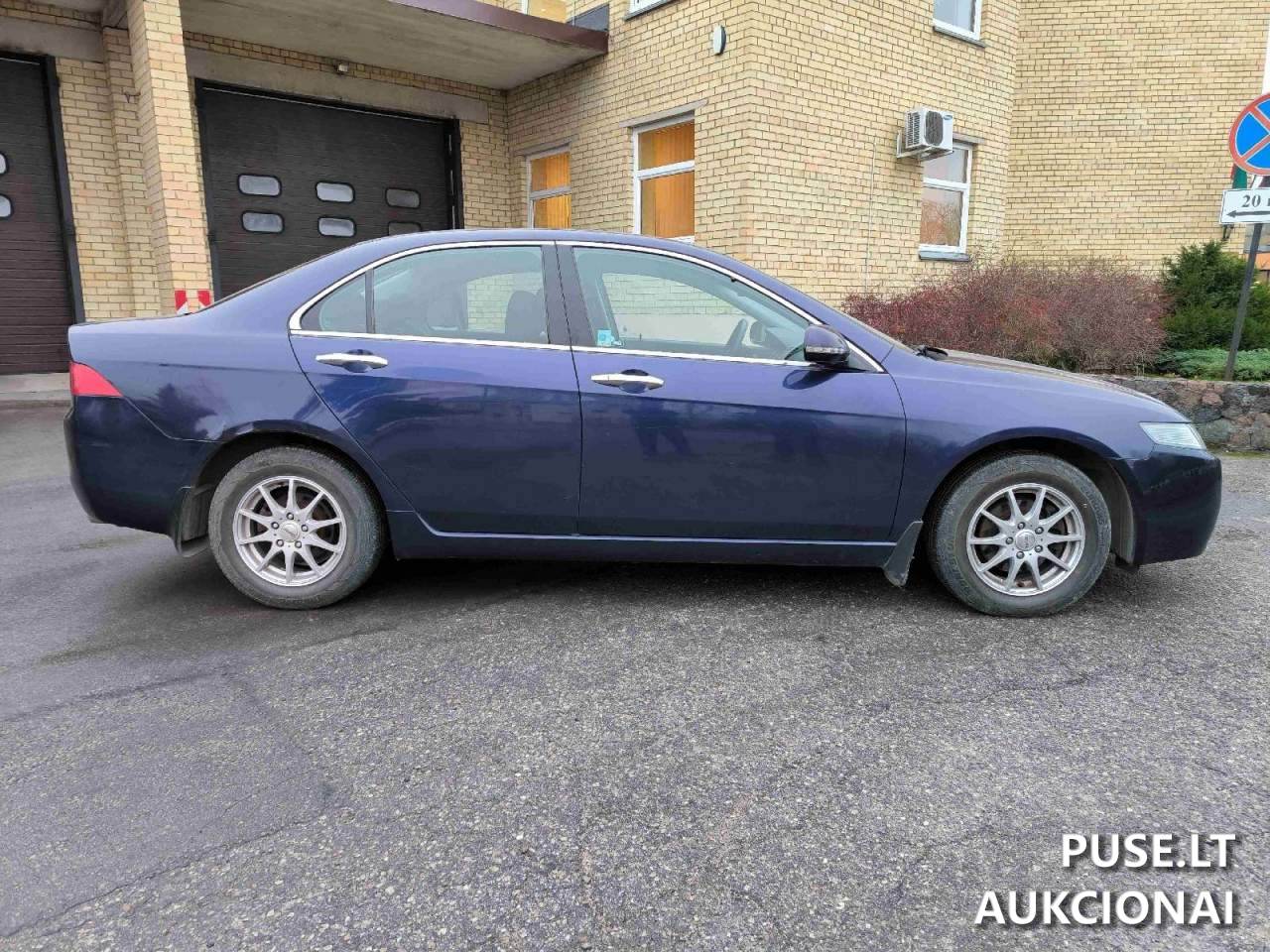 Honda Accord Lengvasis automobilis 1