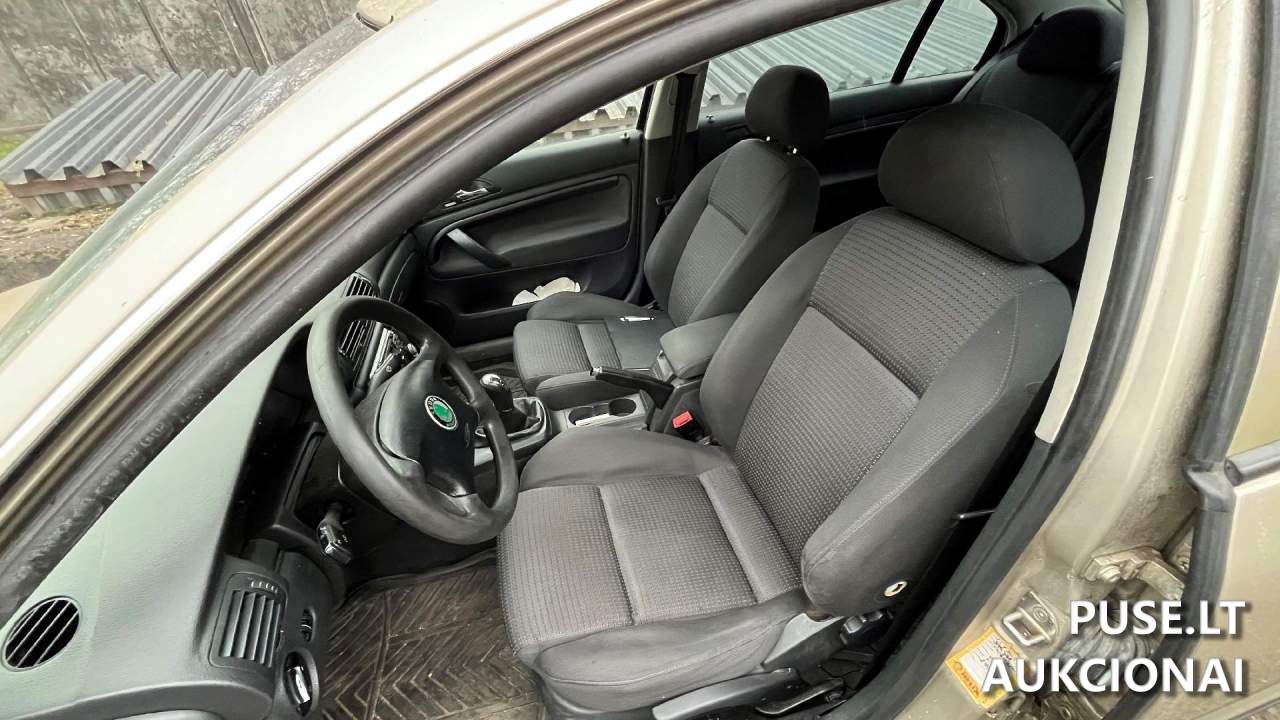 Škoda Superb Lengvasis automobilis 5