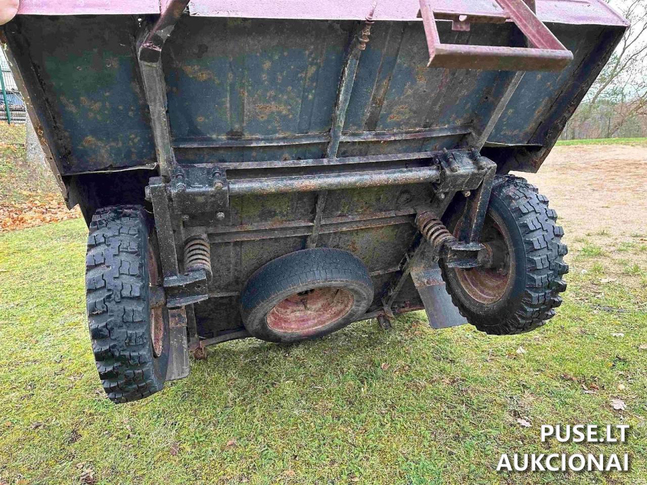Autopriekaba su tentu Nenurodyta 1