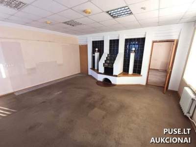 Administracinis pastatas Pasvalyje, P. Avižonio g. 25, 137000 EUR pradinė kaina