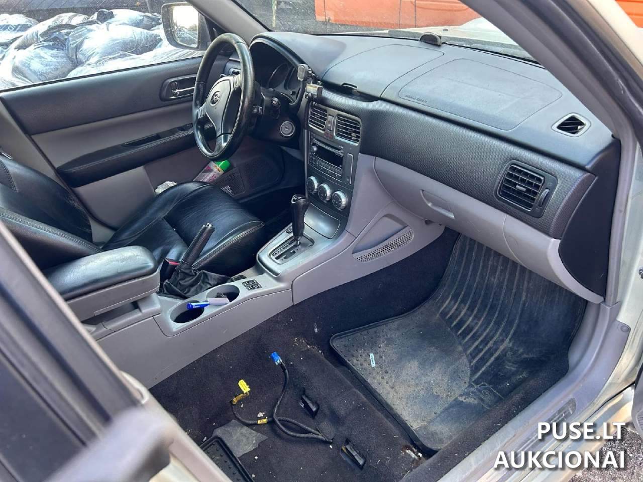 Leng. Automob. SUBARU 76845 Lengvasis automobilis 4