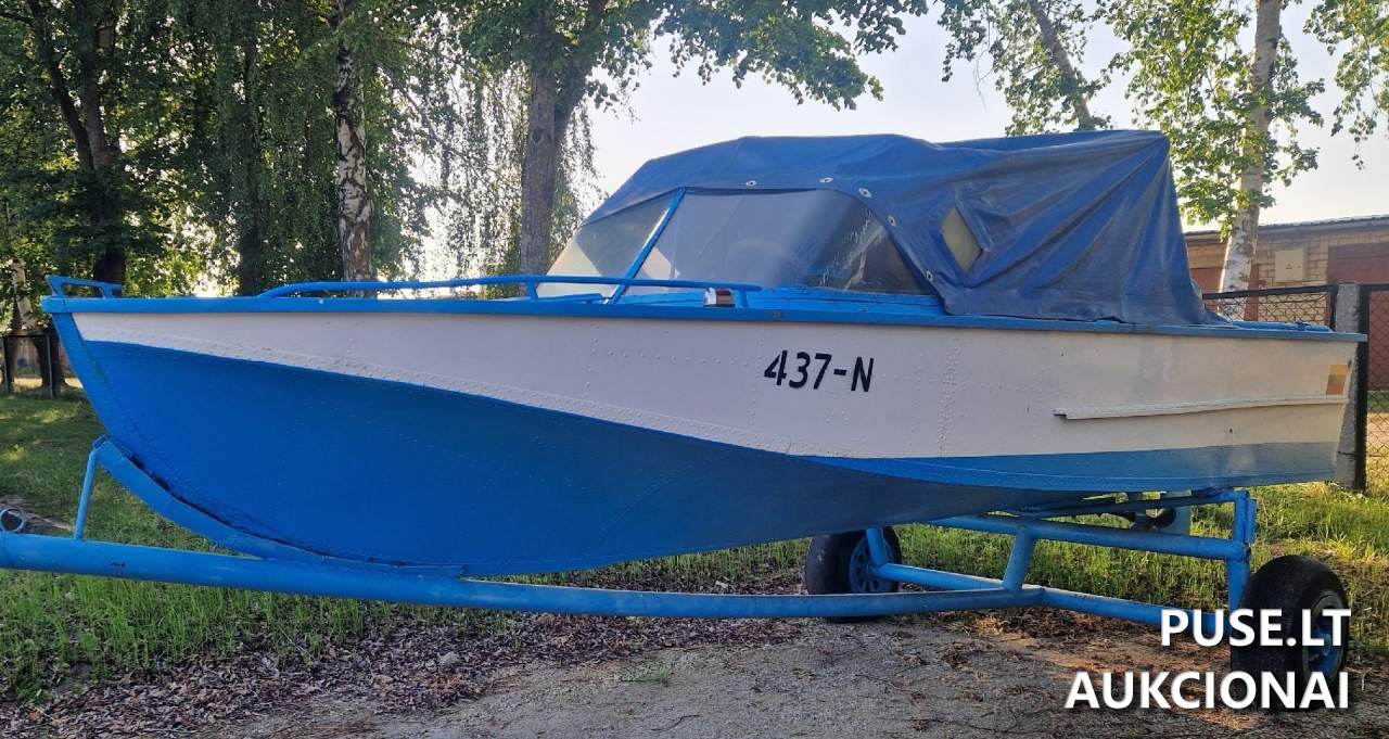 Laivas  " Amur M " Vidaus vandenų laivai ir kiti įrenginiai 2