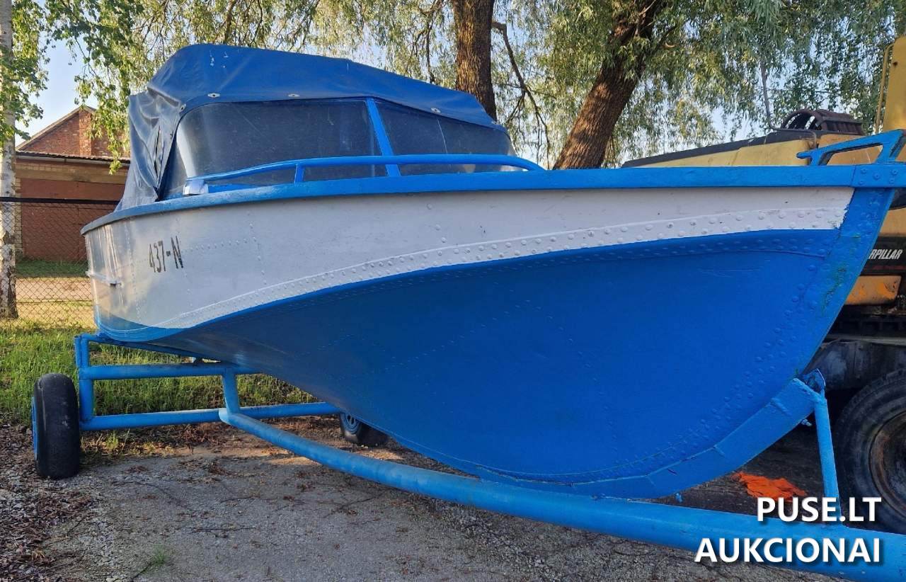Laivas  " Amur M " Vidaus vandenų laivai ir kiti įrenginiai 3
