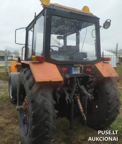 Traktoriaus MTZ-1221 aukcionas nuo 2000 EUR gyvai iki 2025-04-28