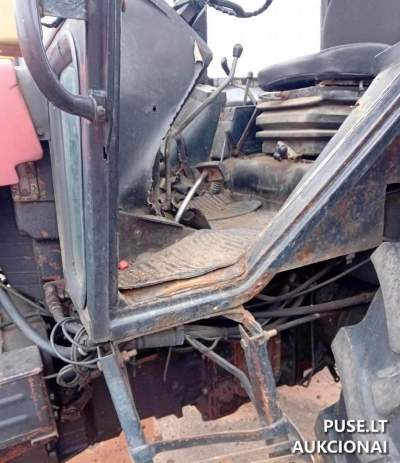 Traktorius Belarus MTZ-820 antriniame aukcione, pradinė kaina 2000 EUR