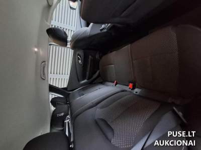 Parduodamas 2015 m. Renault Kadjar dyzelinis automobilis aukcione nuo 6720 EUR