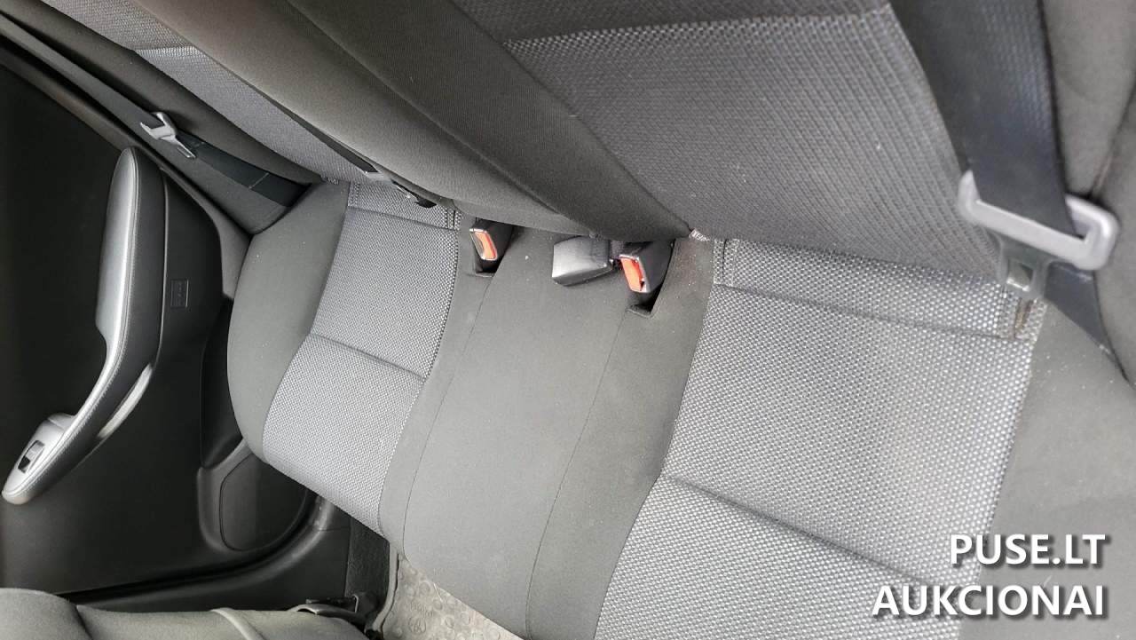 Toyota Avensis Lengvasis automobilis 2