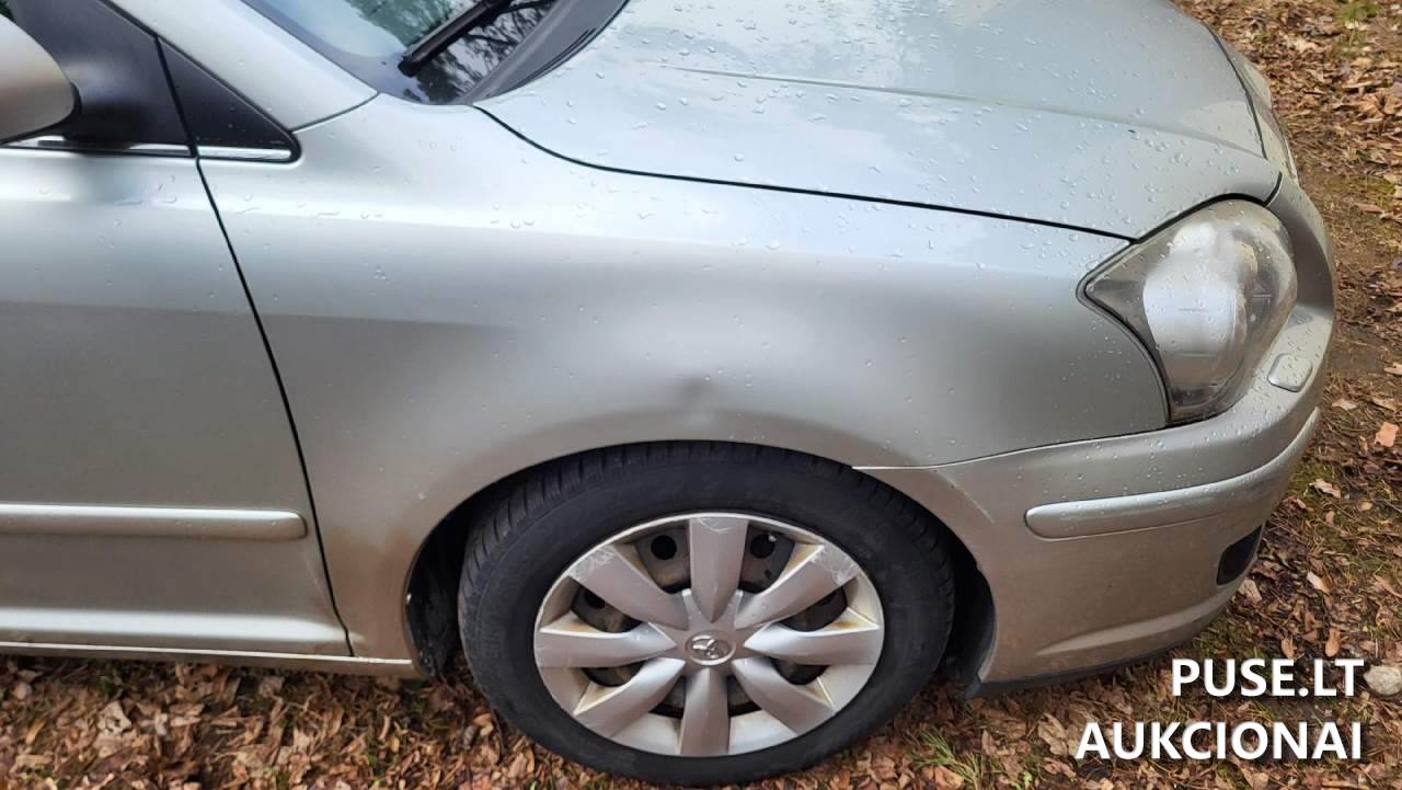 Toyota Avensis Lengvasis automobilis 8