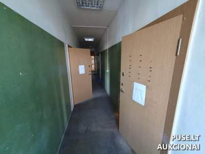 Administracinis pastatas Jurbarke, Vytauto Didžiojo g. 21, dalinė nuosavybė, pradinė kaina 9999 EUR