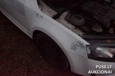 Parduodamas keleivinis automobilis Škoda Octavia 2015m. dyzelis 2401 EUR aukcionui