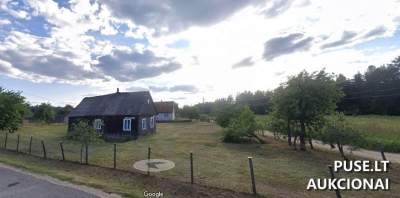 1/2 Žemės sklypo dalis su gyvenamuoju namu ir ūkiniais pastatais Telšių rajone (Vainočių k.) pradine kaina 2400 EUR