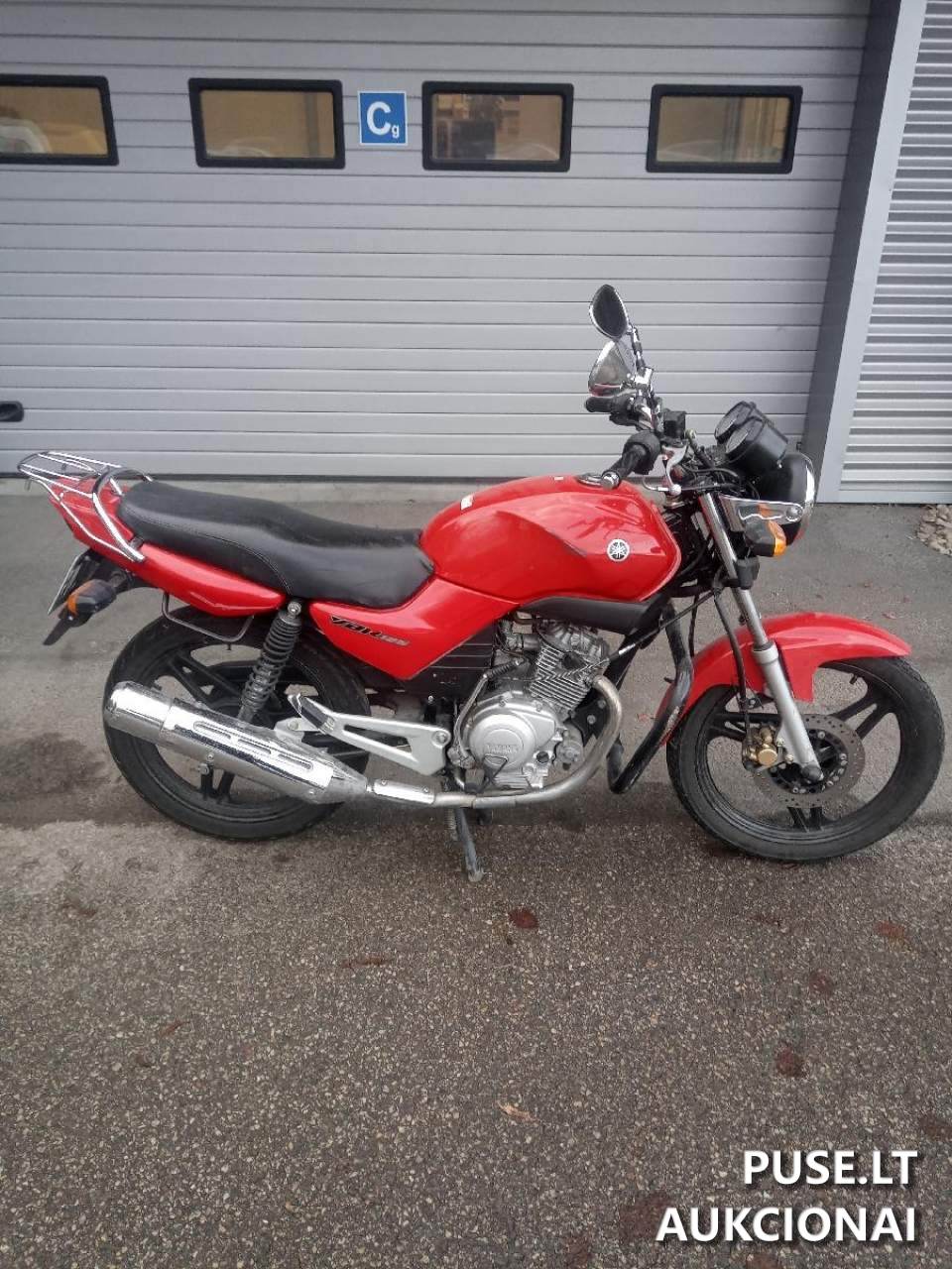 Yamaha YBR125 Motociklas 2