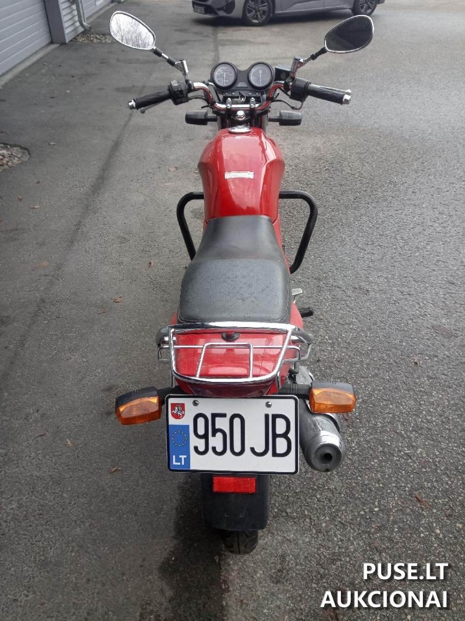 Yamaha YBR125 Motociklas 5