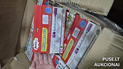 Kanceliarinės prekės aukcione nuo 13690 EUR – naujos prekės sandėlio likučių pardavimas