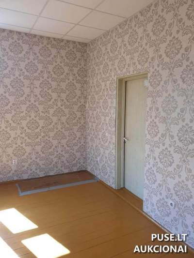 Nedidelis 42 kv.m. butas Vilniuje, Žaliųjų Ežerų g. 18, su kultūros paveldo apribojimais, pradinė kaina 22178 EUR