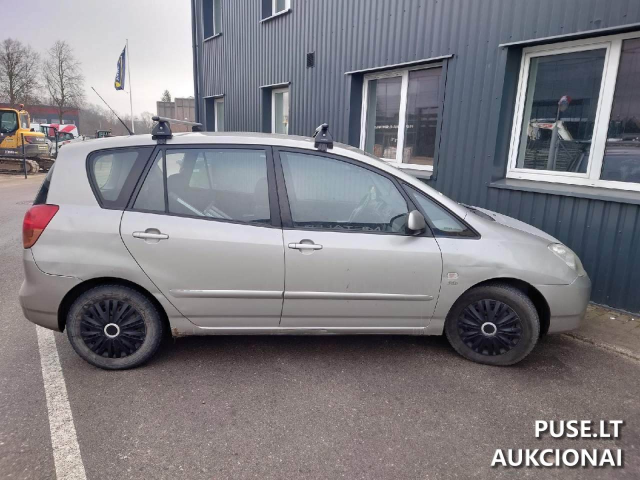 TOYOTA COROLLA VERSO Keleivinis automobilis 1