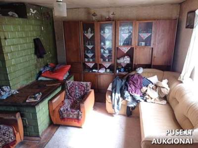 Gyvenamasis namų kompleksas Lazdijų rajone, Puodžiškėse, su 0.1963 ha sklypu, pradinė kaina 3999 EUR